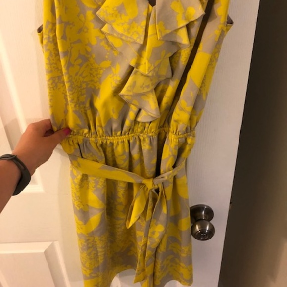 Express  Yellow and Tan dress - Size Large - Picture 2 of 3